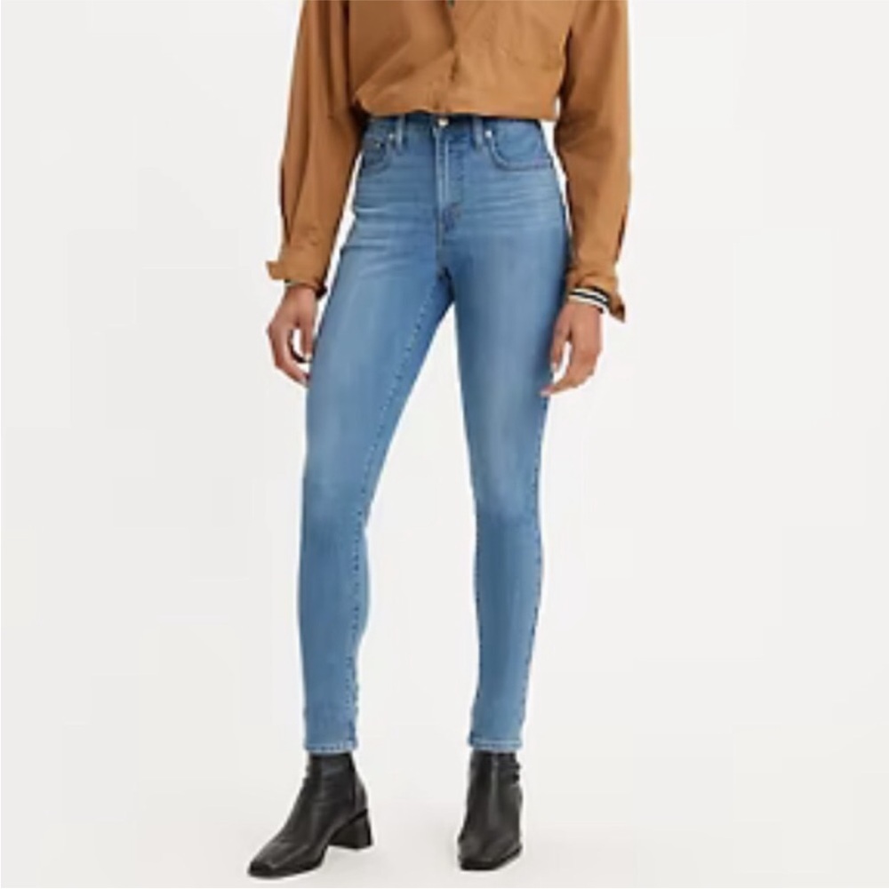 Levi’s 721 HIGH RISE SKINNY WOMEN'S JEANS Premium Denim Size 26 Capital E label
